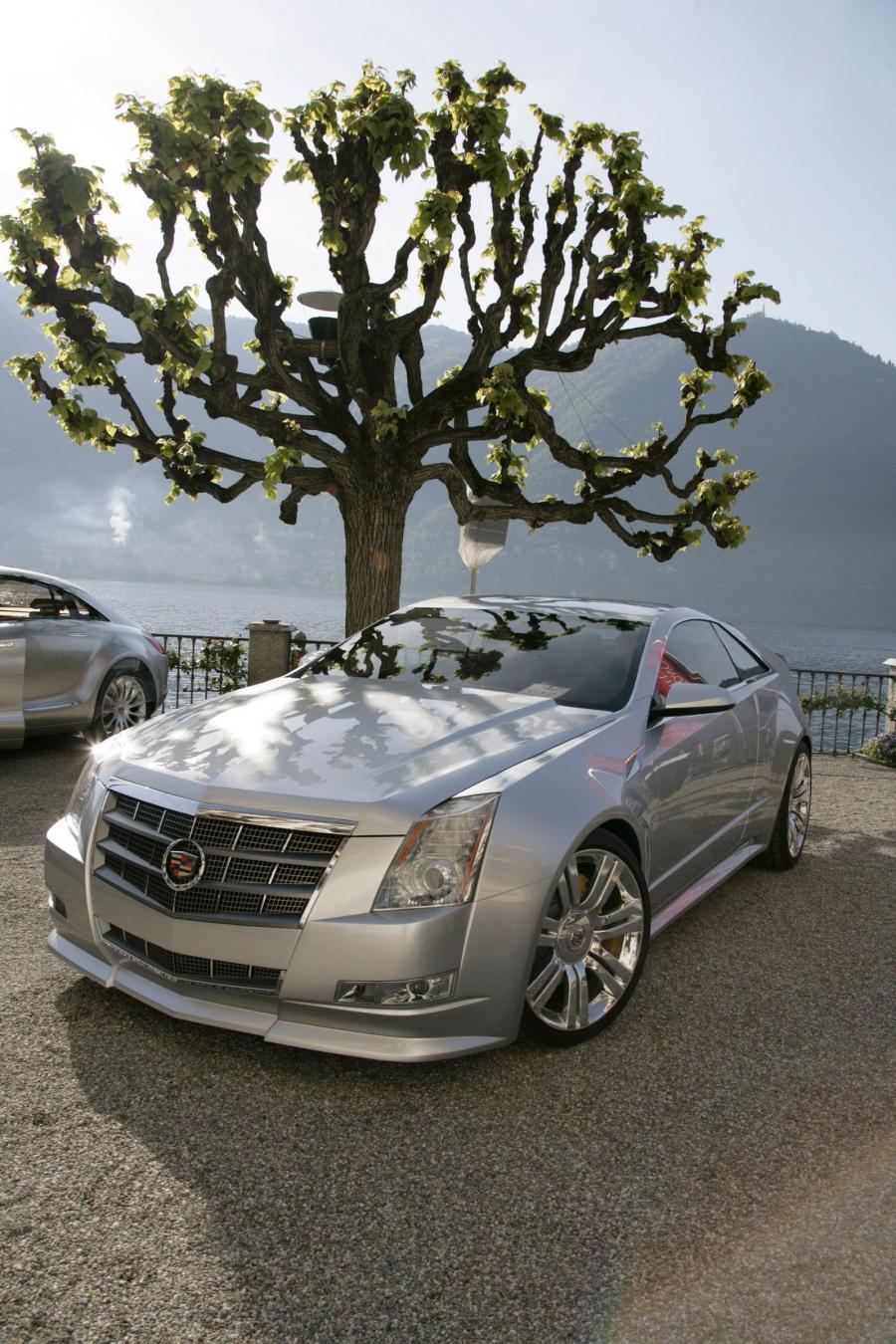  Cadillac CTS Coupe 2008 года  (фото 13 из 26)